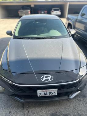 2024 Hyundai ELANTRA SE