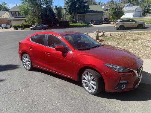 Photo 2 of 14 of 2014 Mazda Mazda3 s Grand Touring