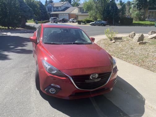 Photo 3 of 14 of 2014 Mazda Mazda3 s Grand Touring