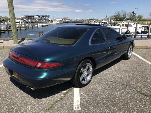Photo 5 of 13 of 1997 Lincoln Mark VIII LSC
