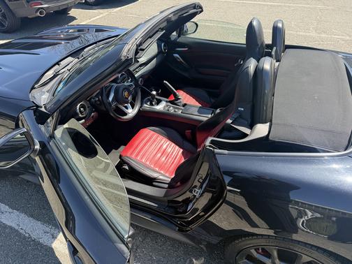 Black 2018 FIAT 124 Spider Abarth