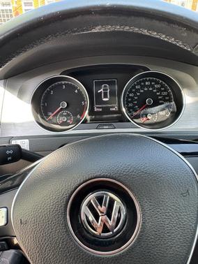 Black 2015 Volkswagen Golf DSG TDI SE