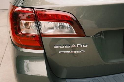 Green 2016 Subaru Outback 2.5i Limited