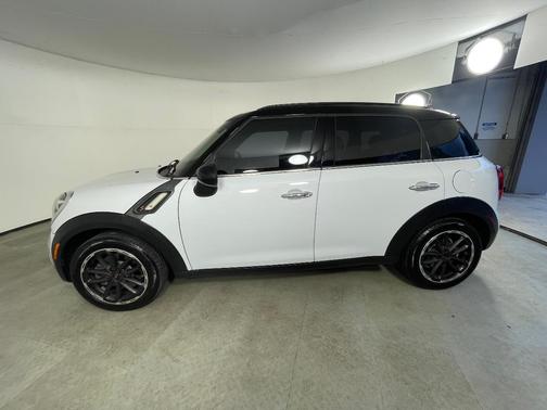 White 2016 MINI Countryman Cooper S