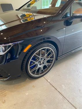 Black 2024 Volkswagen Golf R 2.0T Manual