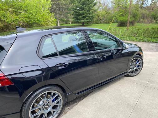 Black 2024 Volkswagen Golf R 2.0T Manual