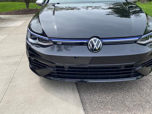 Black 2024 Volkswagen Golf R 2.0T Manual