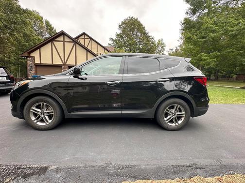 Black 2017 Hyundai Santa Fe Sport 2.4L