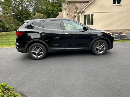 Black 2017 Hyundai Santa Fe Sport 2.4L