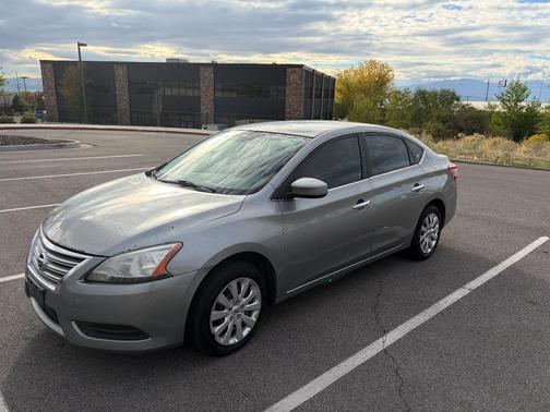 Gray 2014 Nissan Sentra SV