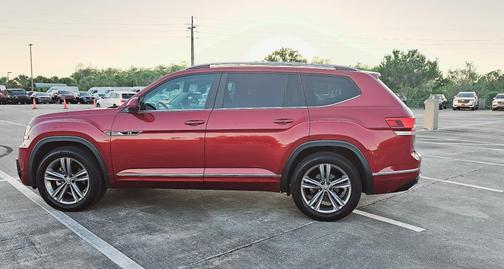 2018 Volkswagen Atlas 3.6L SE w/Technology