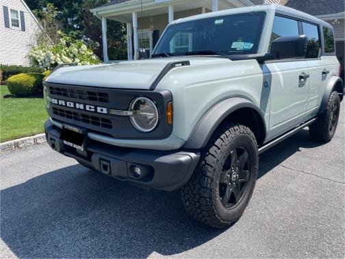Gray 2024 Ford Bronco Black Diamond