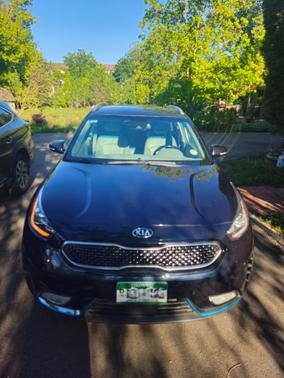 Blue 2019 Kia Niro Plug-In Hybrid EX Premium