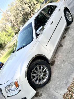 Photo 5 of 9 of 2011 Chrysler 300 Limited