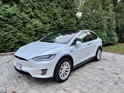 2021 Tesla Model X Long Range