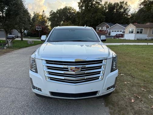2019 Cadillac Escalade Platinum