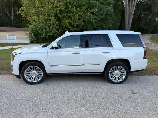 2019 Cadillac Escalade Platinum