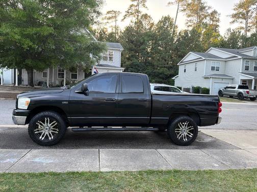 Black 2007 Dodge Ram 1500 SLT Quad Cab