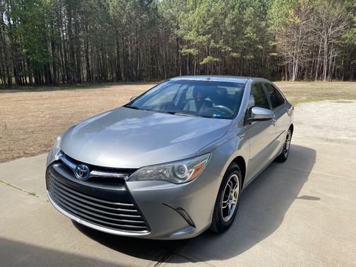 Silver 2015 Toyota Camry Hybrid LE