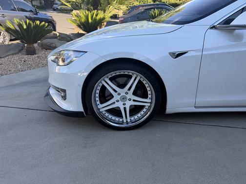 White 2018 Tesla Model S 100D