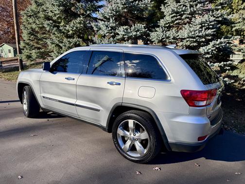 2011 Jeep Grand Cherokee Overland