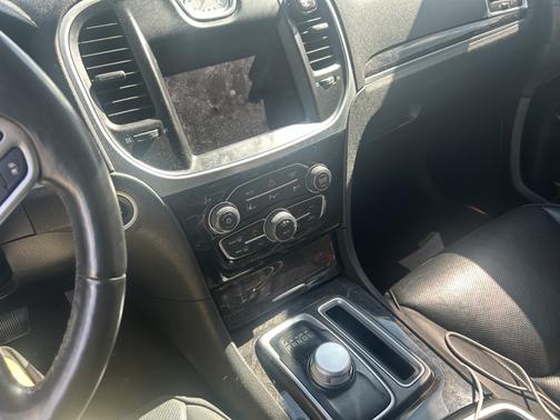 2019 Chrysler 300 Limited