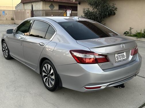 2017 Honda Accord Hybrid EX-L