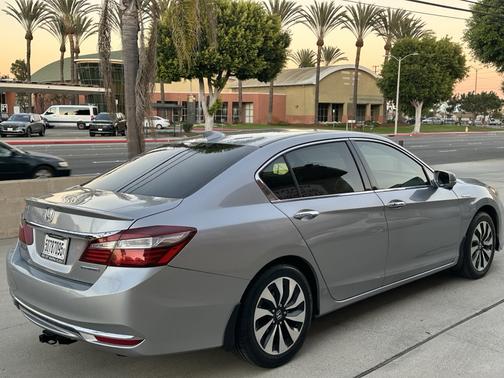 2017 Honda Accord Hybrid EX-L