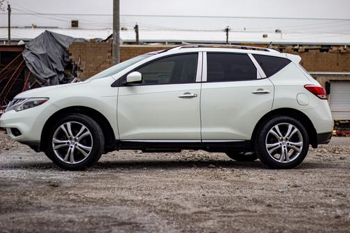 2011 Nissan Murano LE