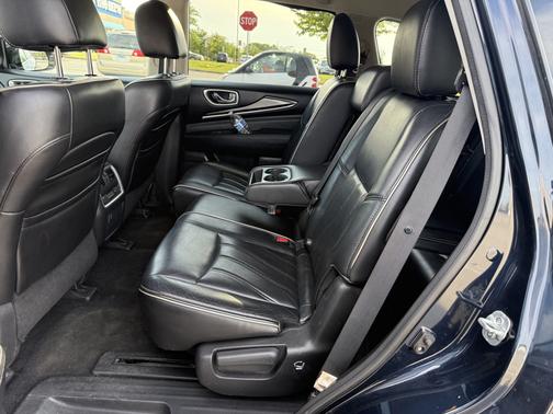 2016 INFINITI QX60 Base