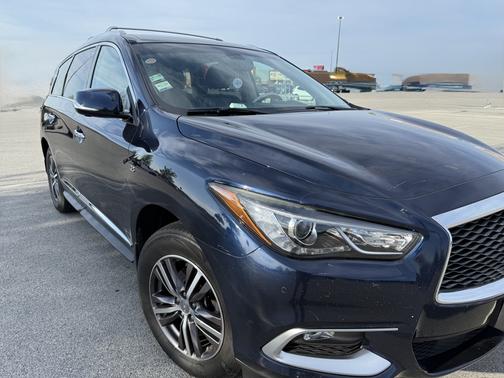 2016 INFINITI QX60 Base