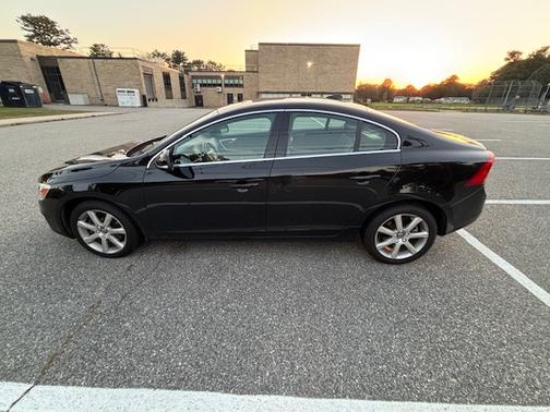 2016 Volvo S60 T5 Premier
