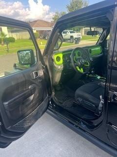 Black 2023 Jeep Gladiator Sport S