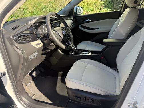 White 2022 Buick Encore GX Select