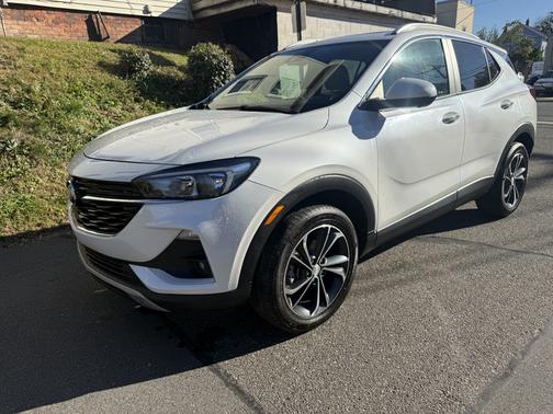 White 2022 Buick Encore GX Select