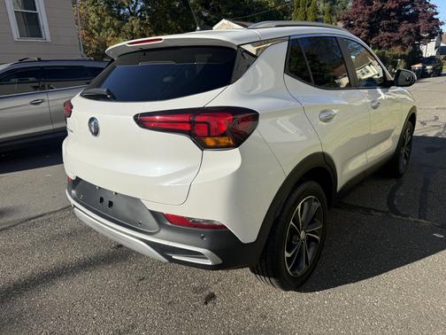 White 2022 Buick Encore GX Select