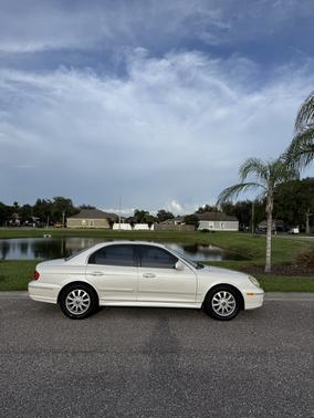 White 2004 Hyundai SONATA LX
