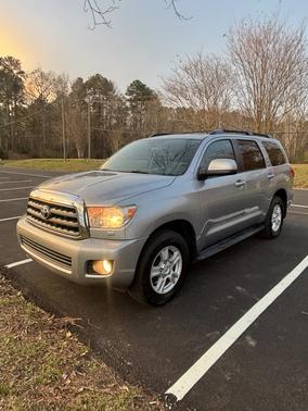 2013 Toyota Sequoia SR5