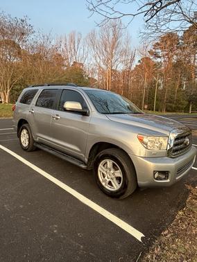 2013 Toyota Sequoia SR5