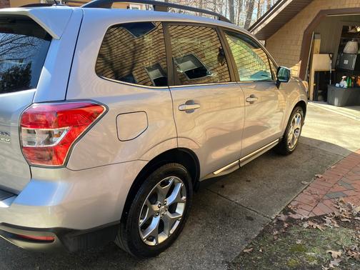 2015 Subaru Forester 2.5i Touring
