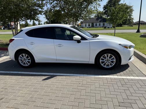 2018 Mazda Mazda3 Sport