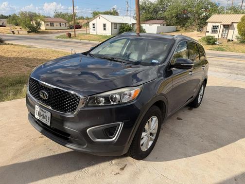 Gray 2017 Kia Sorento LX