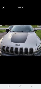Silver 2015 Jeep Cherokee Trailhawk