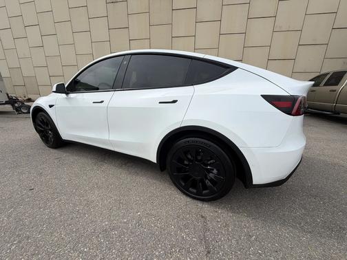 White 2022 Tesla Model Y Long Range