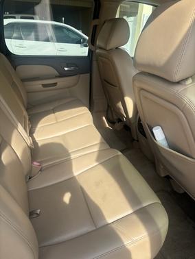 Beige 2013 Chevrolet Avalanche LTZ