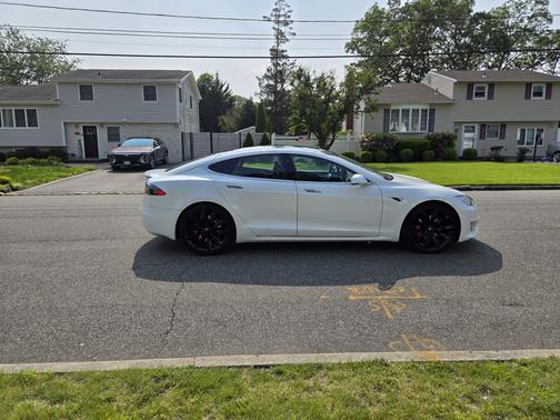 2016 Tesla Model S P100D