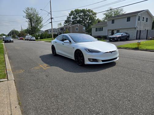 2016 Tesla Model S P100D