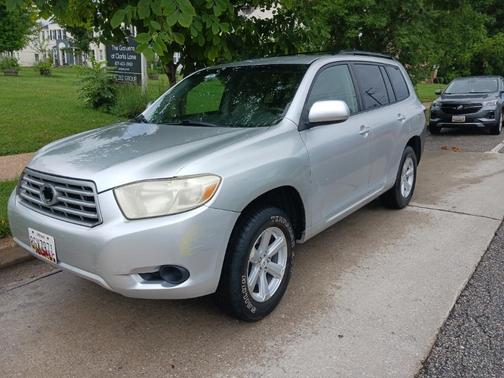 Silver 2008 Toyota Highlander Base
