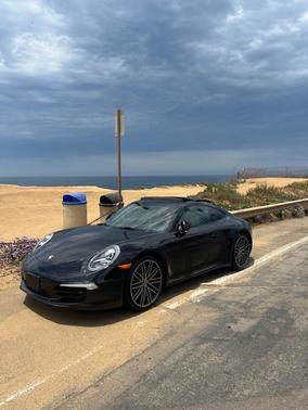Black 2014 Porsche 911 911 Carrera 4
