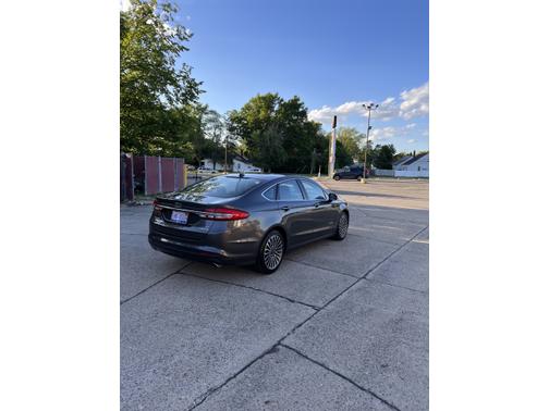 Photo 4 of 15 of 2018 Ford Fusion Hybrid SE
